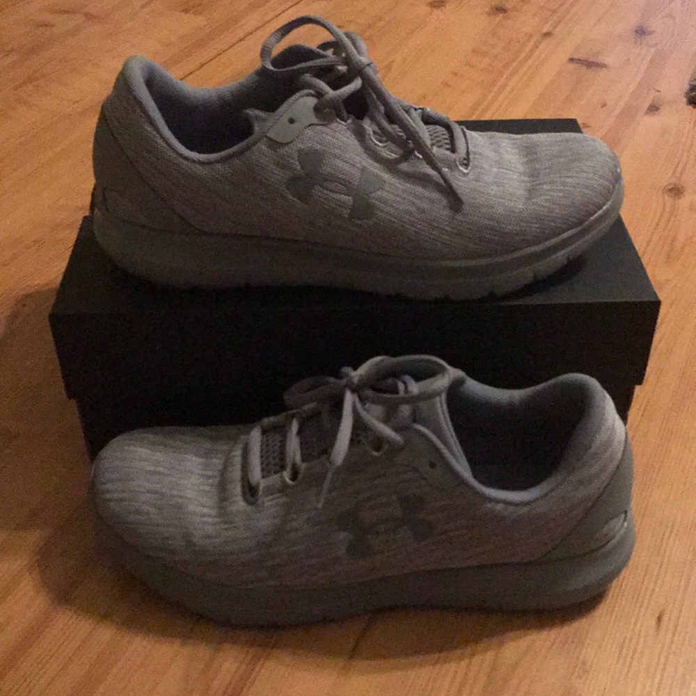 Under Armour trainers
